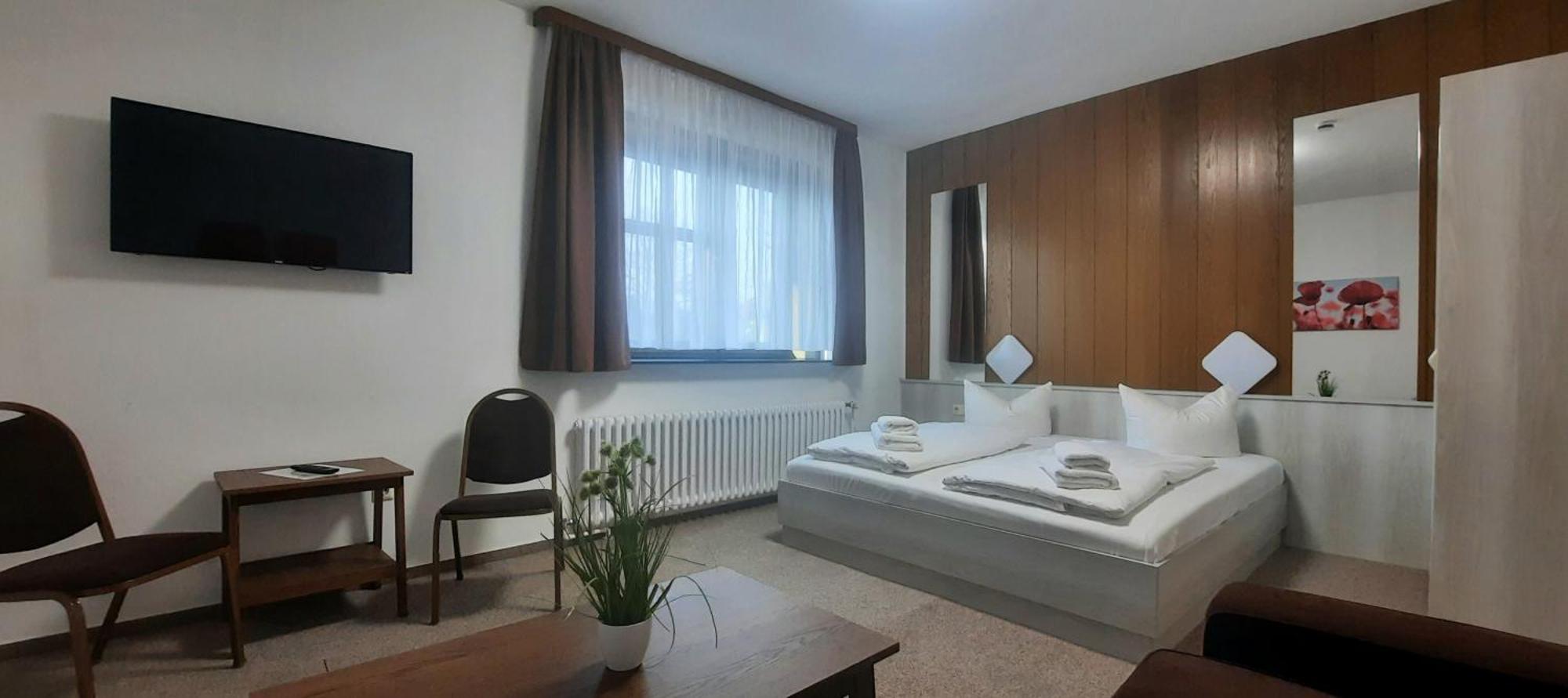 Family Room,1646329391:JPEG